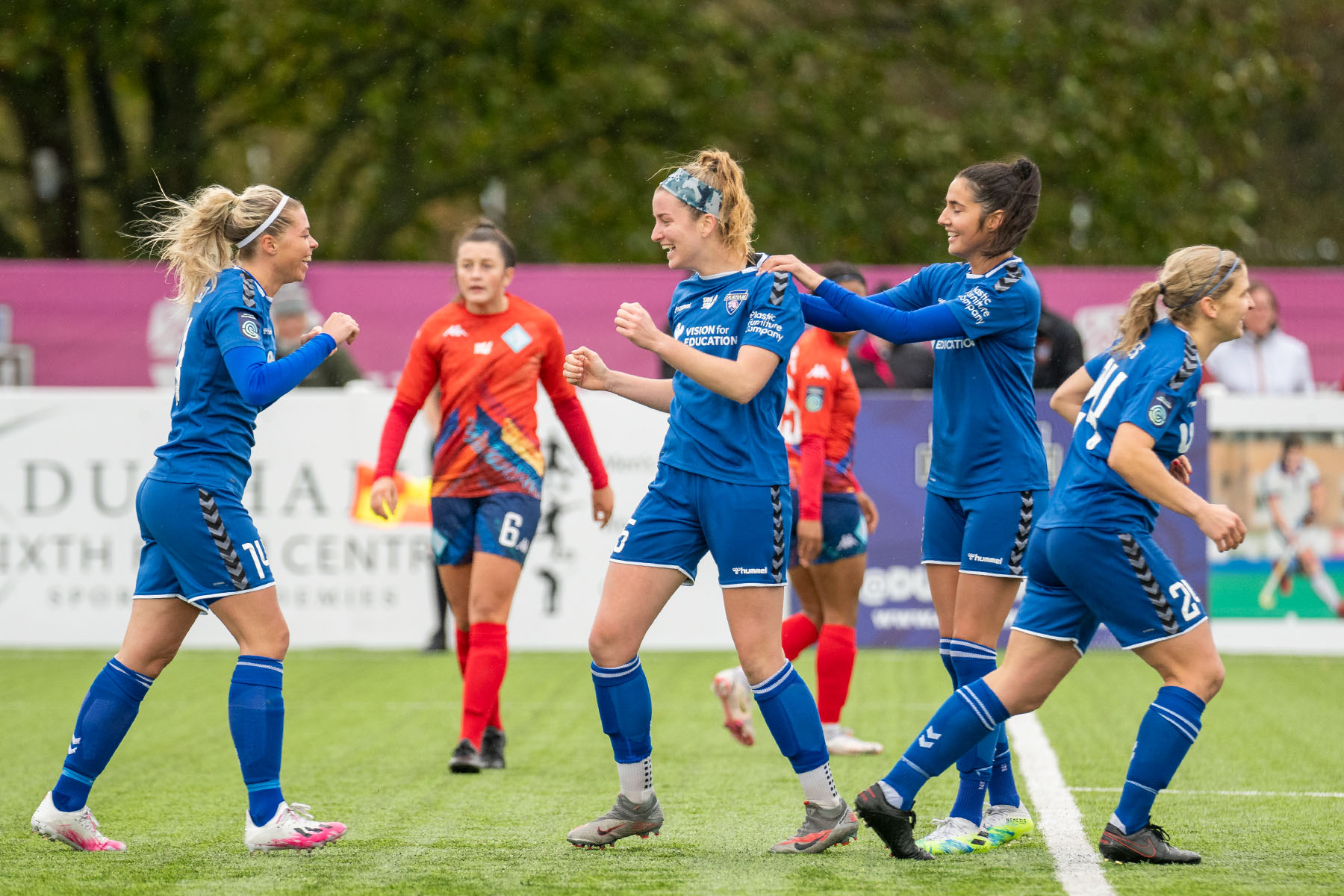 CONTRACT: Dee Bradley Pens New Deal