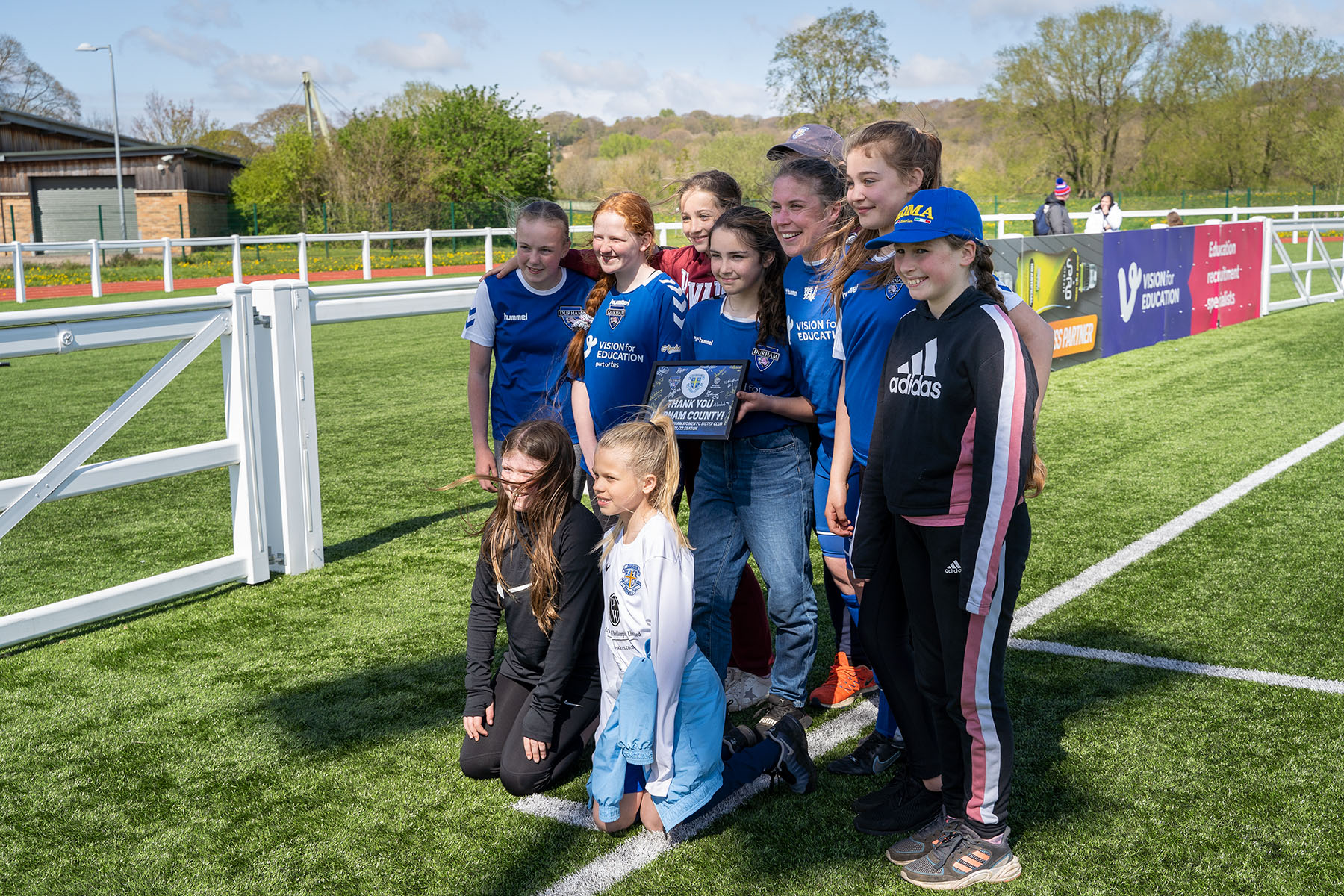 SISTER CLUB GALLERY: Thank Yous at Sunderland Clash